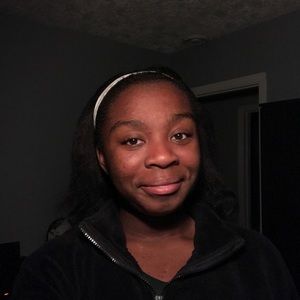 Meet your Posher, Anouchka